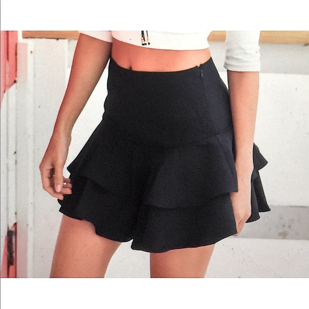 CLUB MONACO Skirt